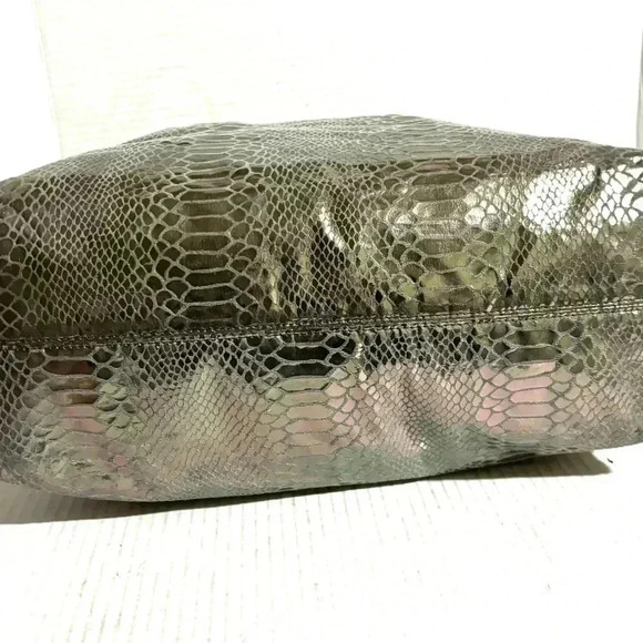 Cards falchi faux snake embossed PVC tote handbag - Picture 3 of 6